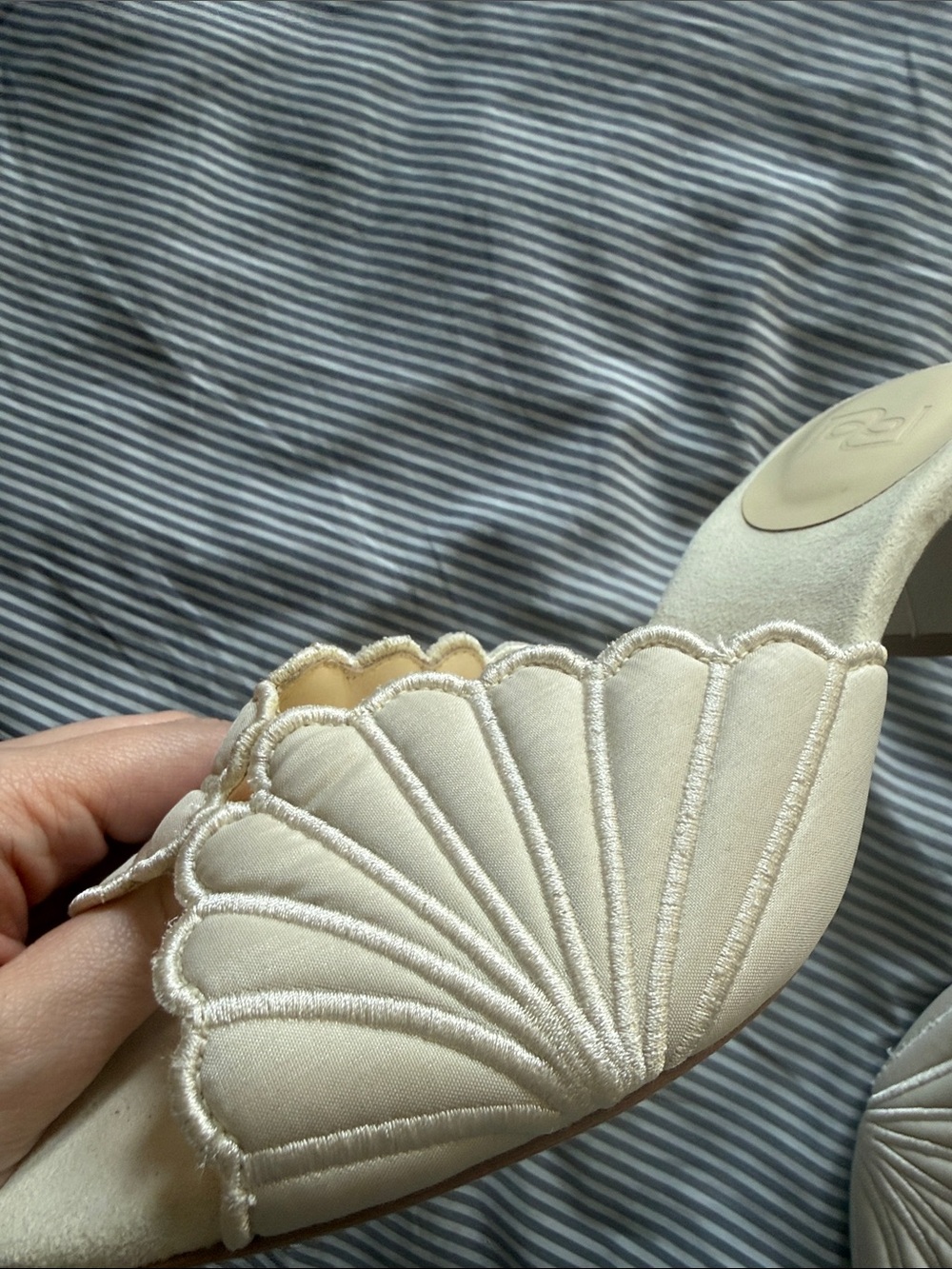 Reformation Waldena Sandal Mules with Scalloped Detail (as worn by Taylor Swift) - Picture 5 of 5